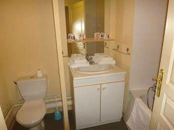 Cerise Valence Aparthotel 3*